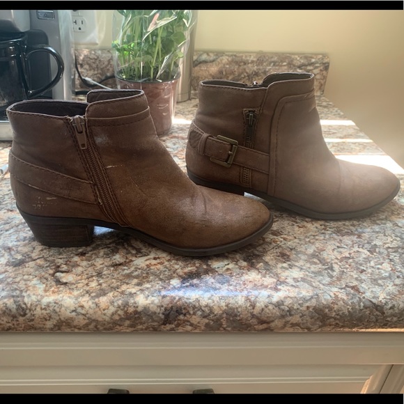 Brown booties - Picture 1 of 7